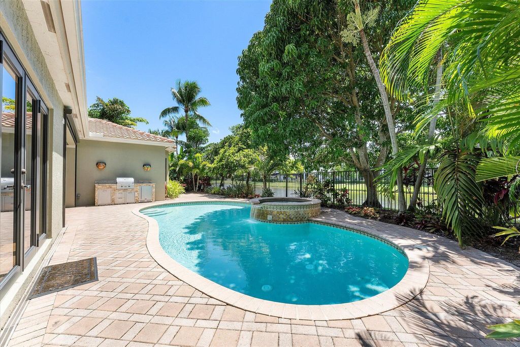 Photo of 17585 Middlebrook Way, Boca Raton, FL 33496 (MLS # R11100367)