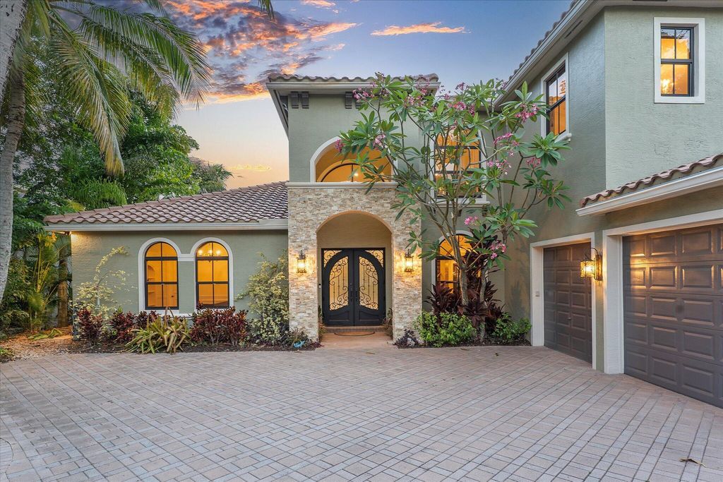 Photo of 17585 Middlebrook Way, Boca Raton, FL 33496 (MLS # R11100367)