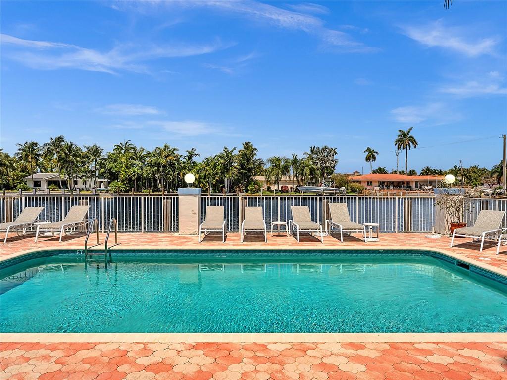 RIVERS BEND - Residential