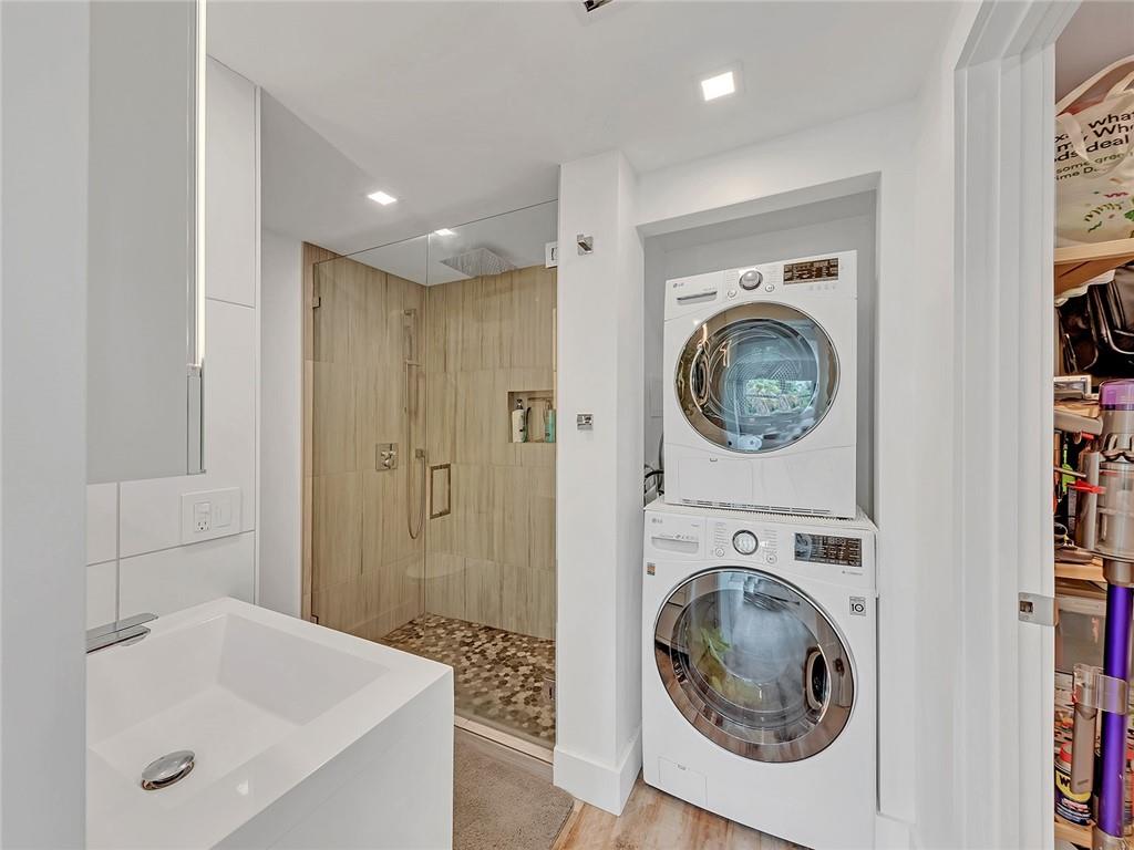 RIVERS BEND - Residential