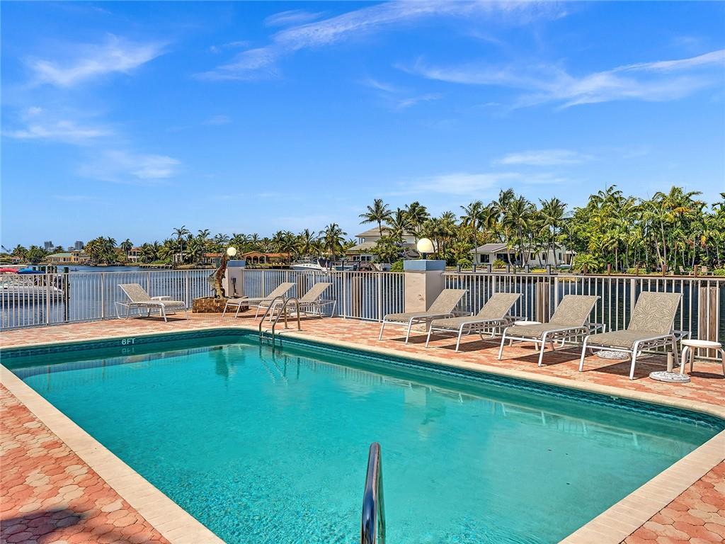 RIVERS BEND - Residential