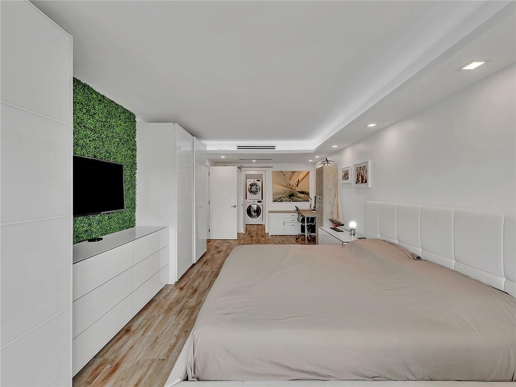 RIVERS BEND - Residential