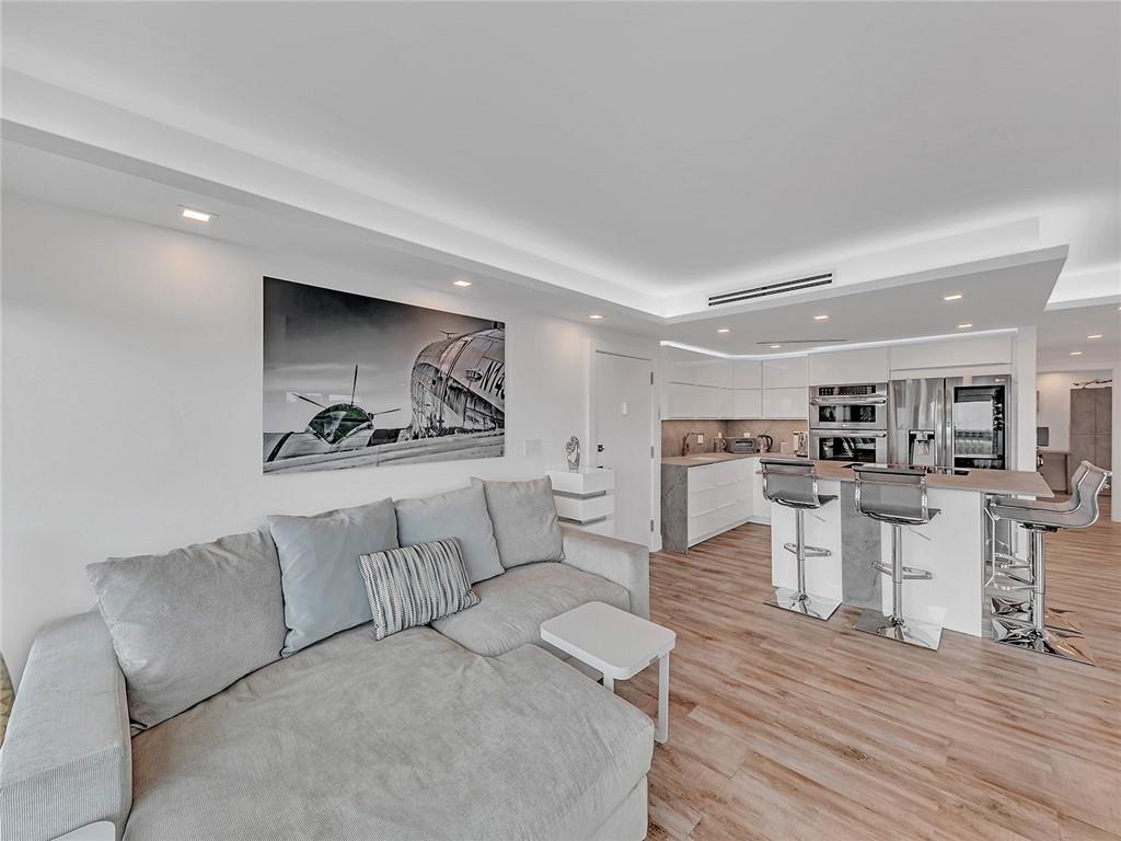 RIVERS BEND - Residential