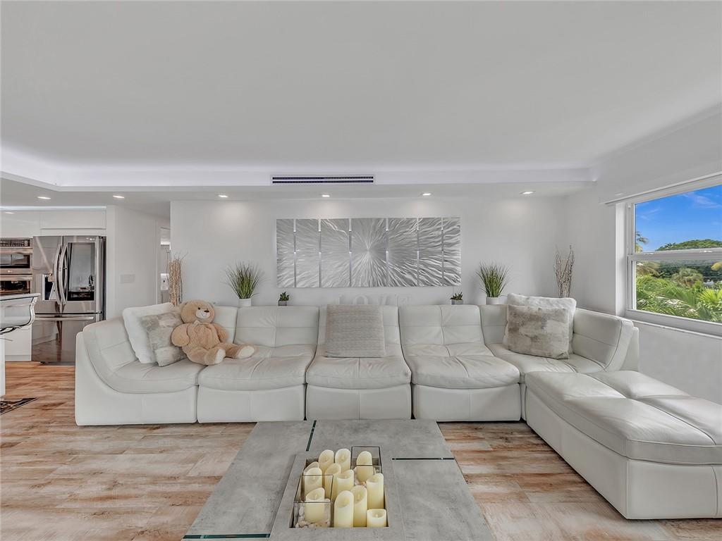 RIVERS BEND - Residential