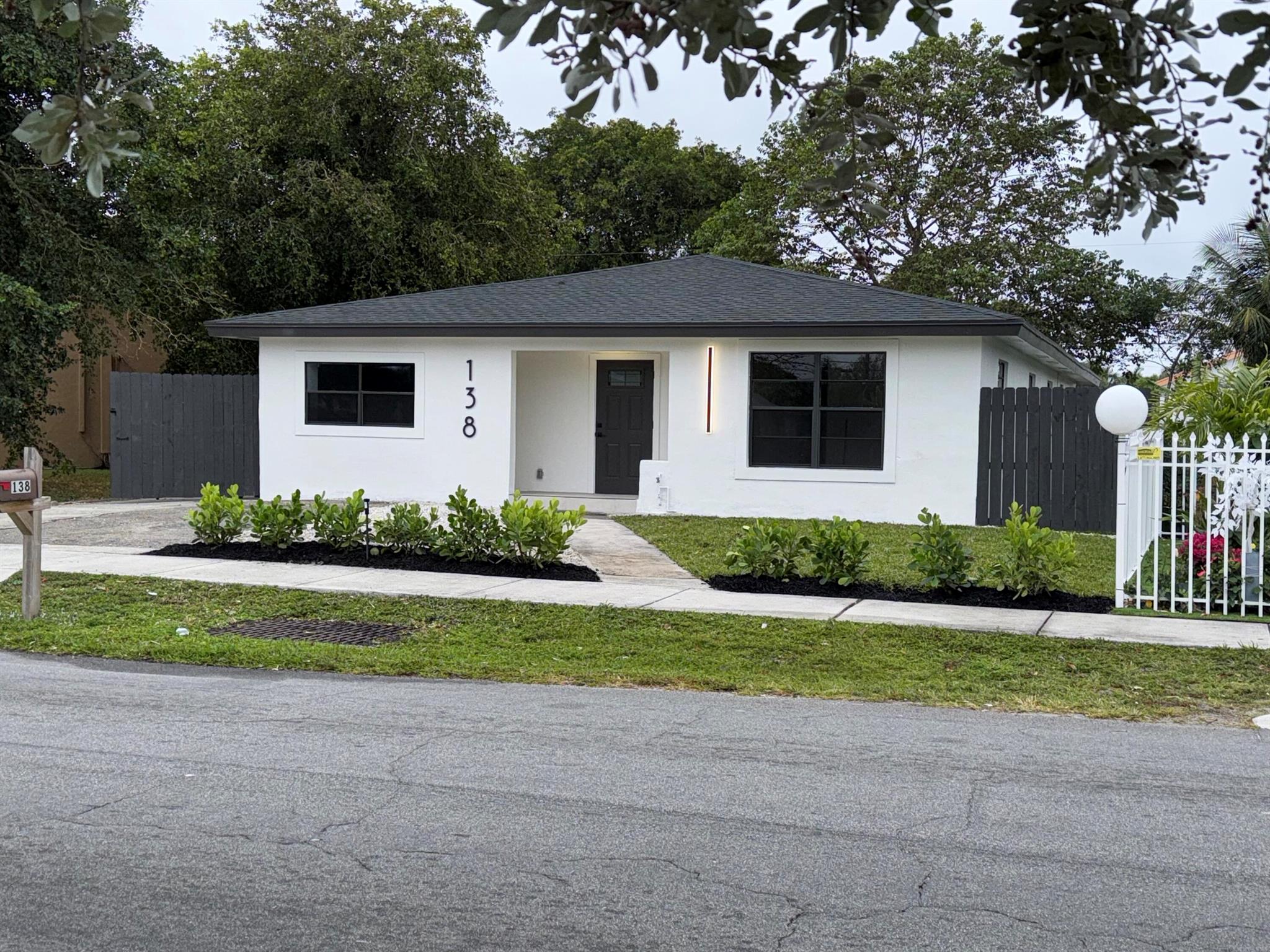 REMOLDED 5/ BEDROOM - 3/BATHROOM SINGLE FAMILY HOME. FEATURES OPEN FLOOR PLAN. WHITE KITCHEN CABINETS WITH STAINLESS STEEL APPLIANCES. FLOOR PLAN SHOWS TWO LARGE PRIMARY SUITES. USFUL LAUNDRY ROOM. REAR PRIMARY BEDROOM HAS A PRIVATE COVERED PATIO AREA. DRIVEWAY HAS SPACE FOR 2 VEHICLES. PETS ARE WELCOMED. LOCAL LANDLORD.