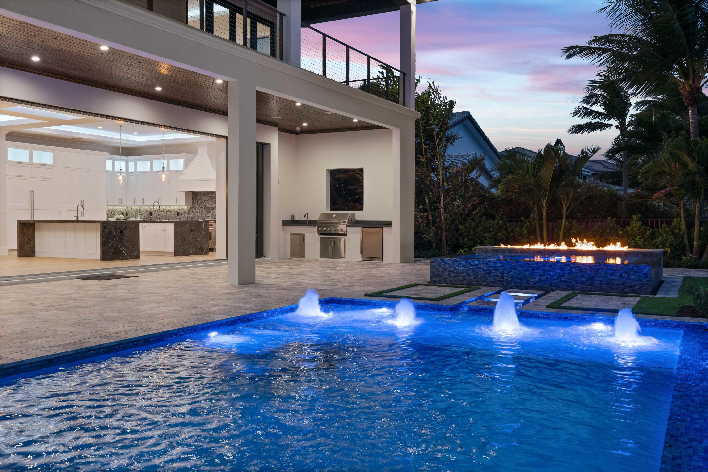 YACHT CLUB - Residential