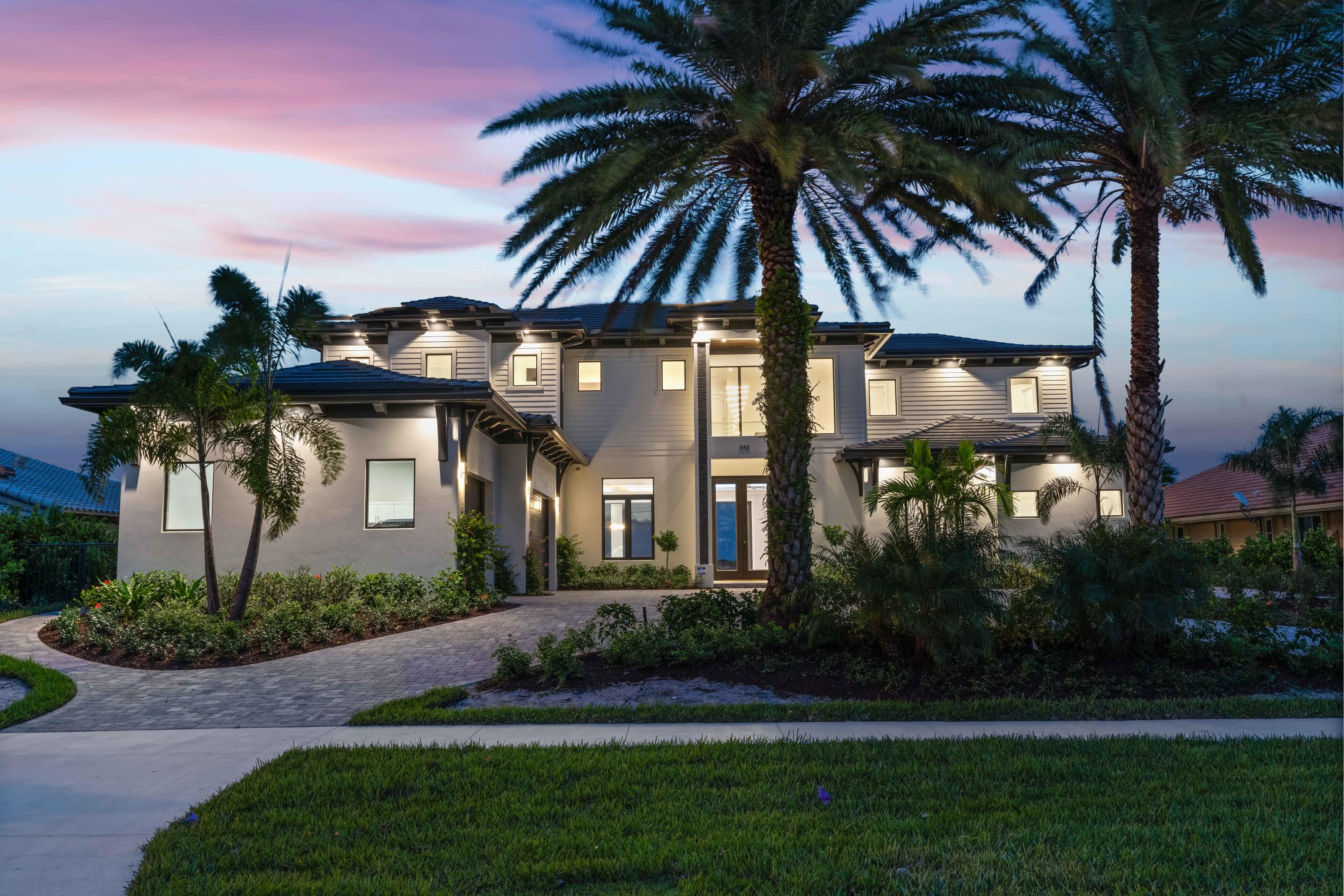 YACHT CLUB - Residential