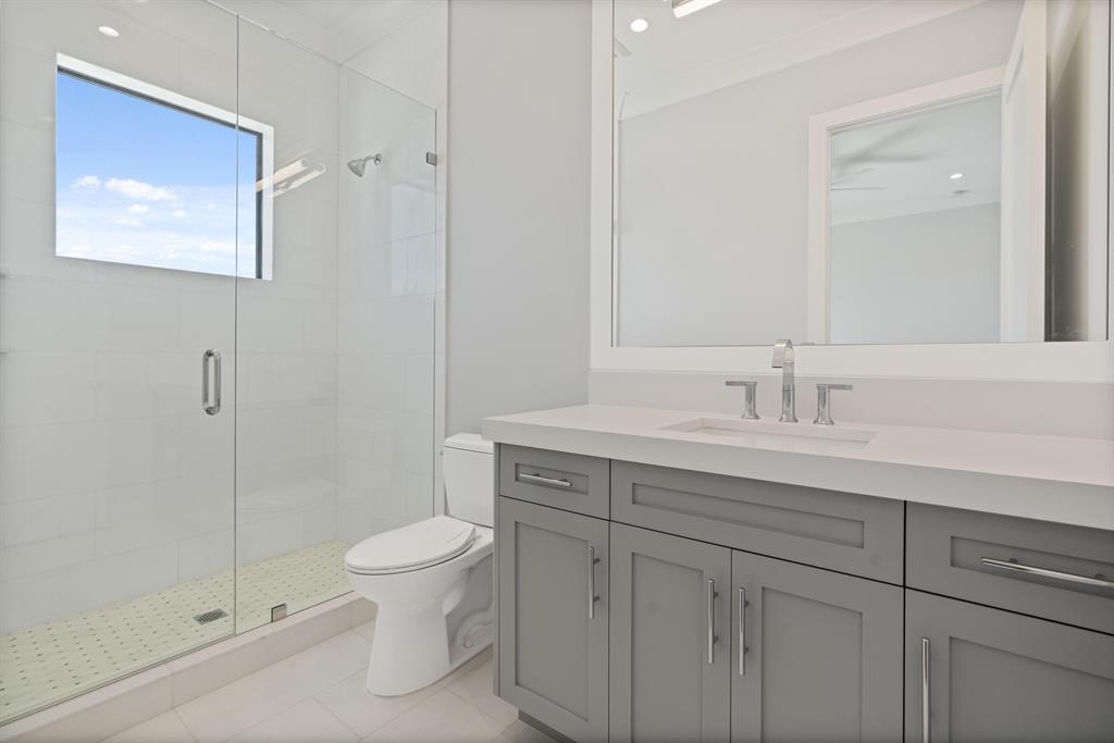 YACHT CLUB - Residential