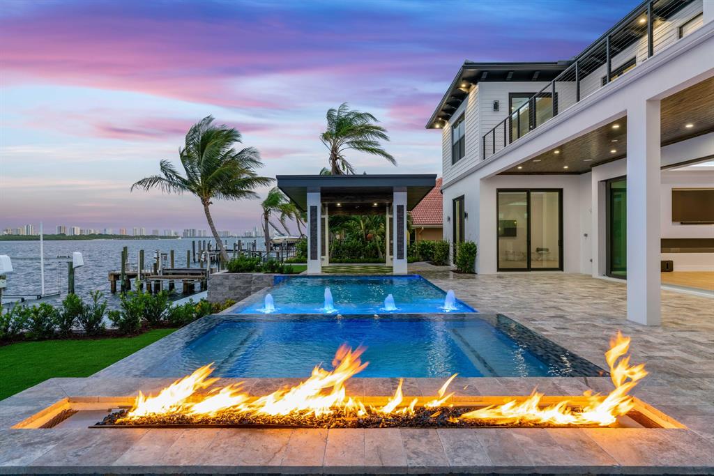 YACHT CLUB - Residential