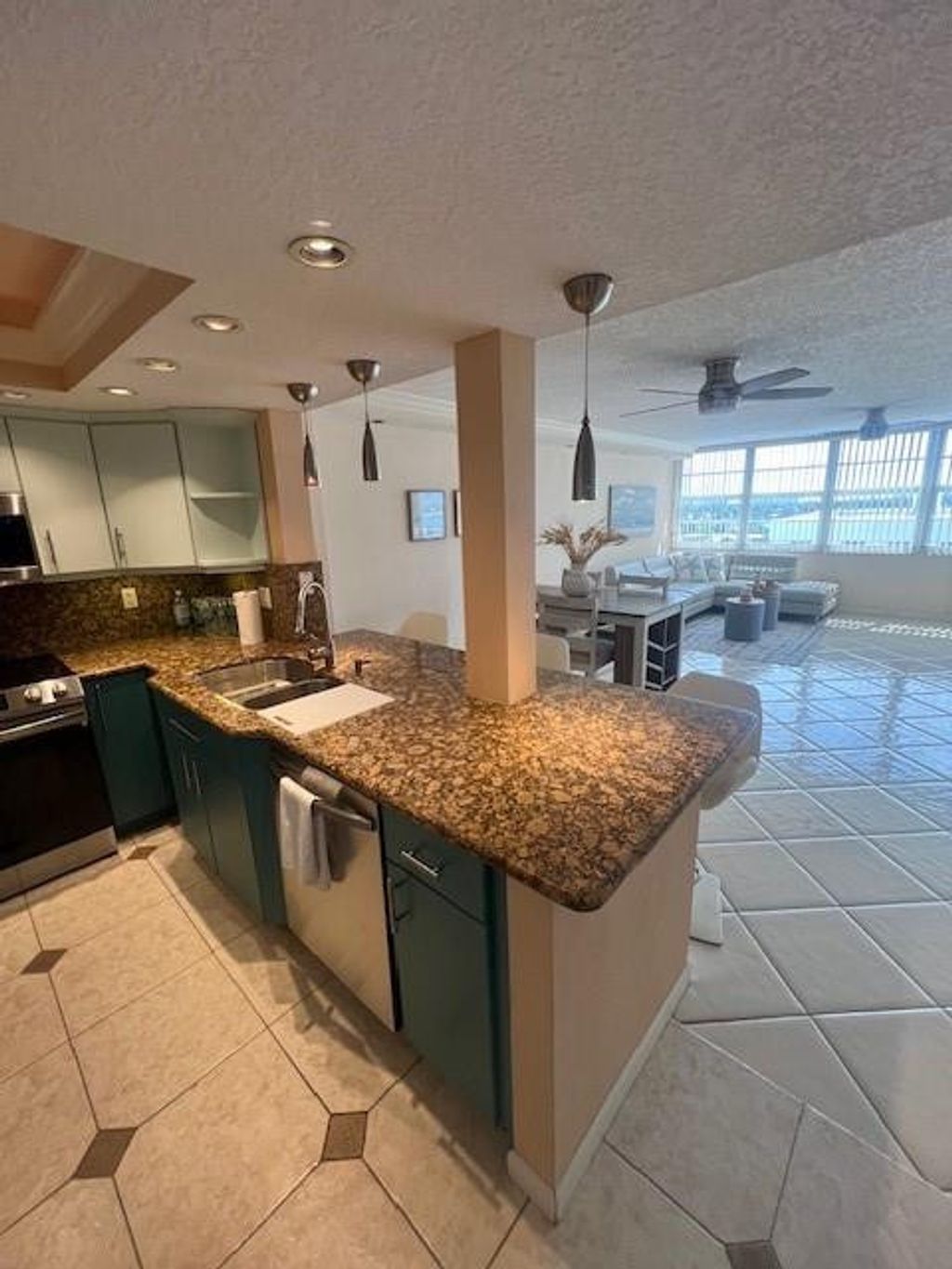 Photo of 1160 N Federal Highway #1118, Fort Lauderdale, FL 33304 (MLS # F10554141)