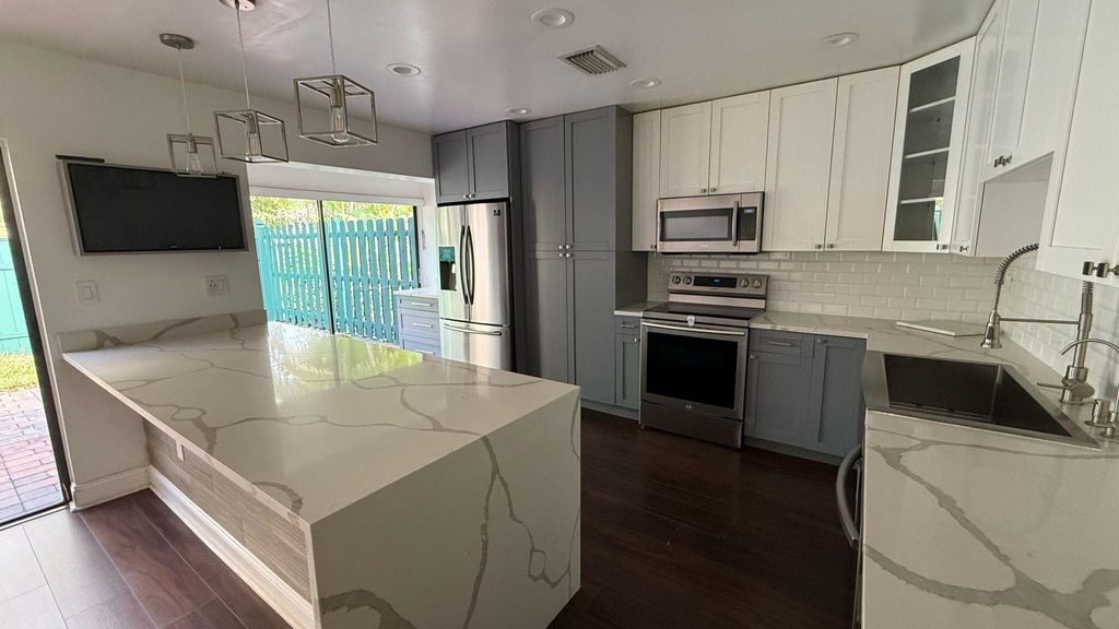 Photo of 20846 Via Valenica Drive, Boca Raton, FL 33433 (MLS # R11094143)