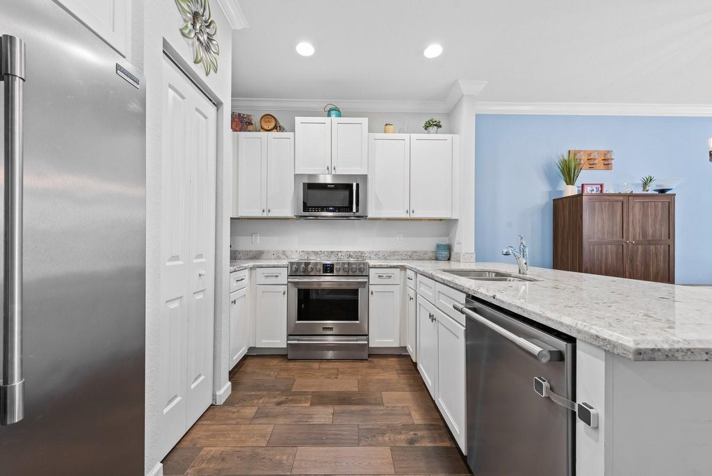 Photo of 4208 N Dixie Highway #21, Oakland Park, FL 33334 (MLS # F10486281)