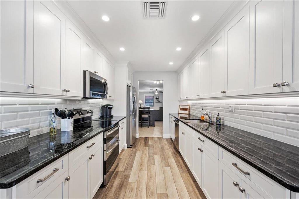 PARK PLACE OF WELLINGTON - Residential