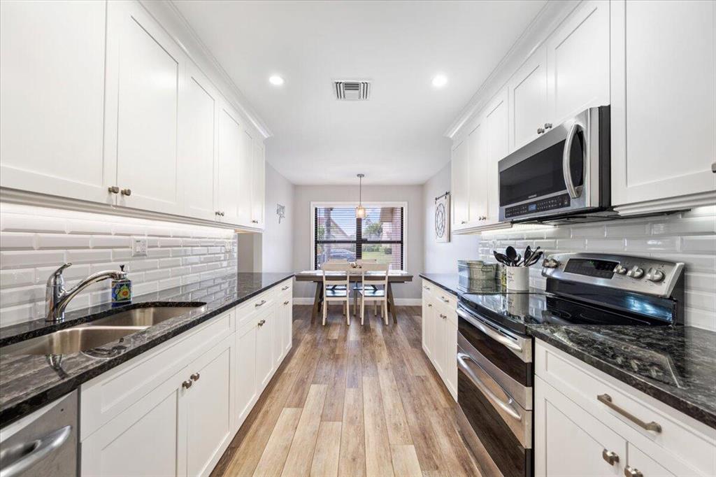 PARK PLACE OF WELLINGTON - Residential