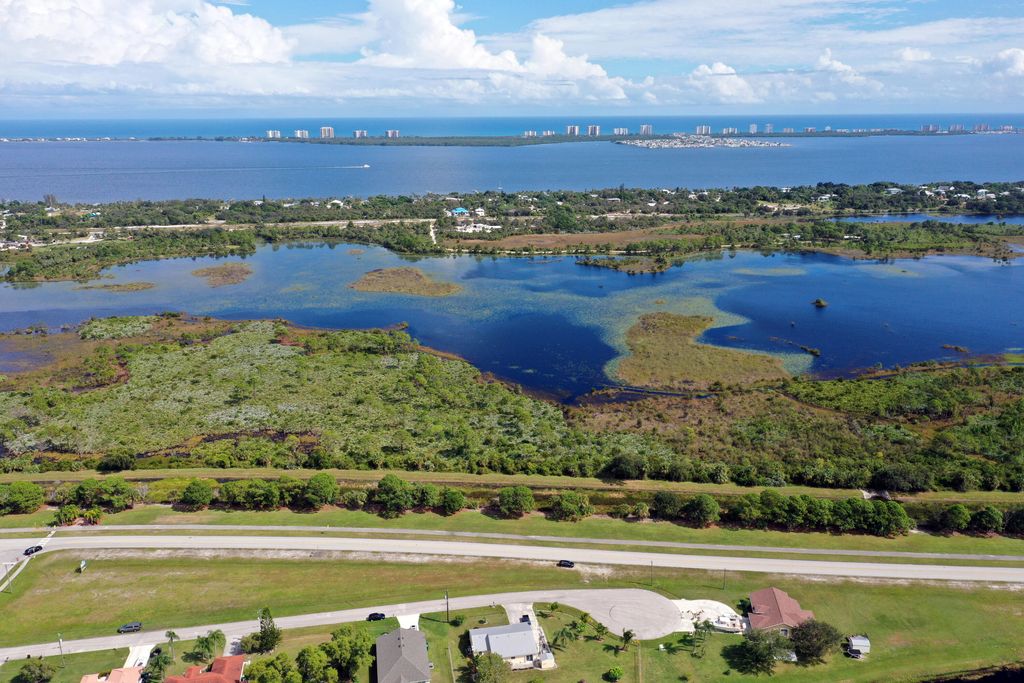 Photo of 2126 SE Camden Street, Port Saint Lucie, FL 34952 (MLS # R10921881)