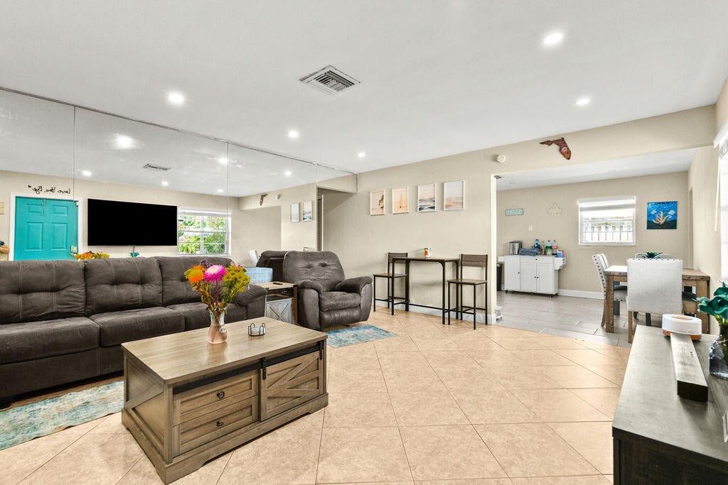 1102 Florence Road