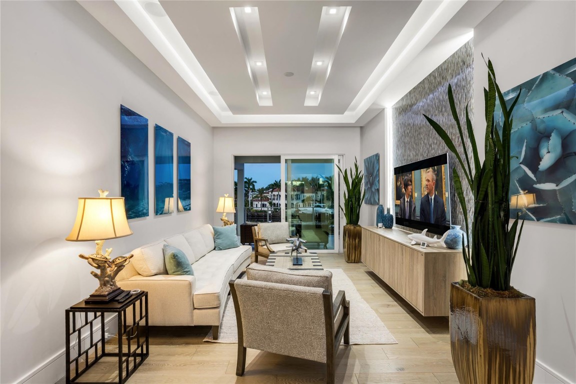 LAKE PLACID - Residential