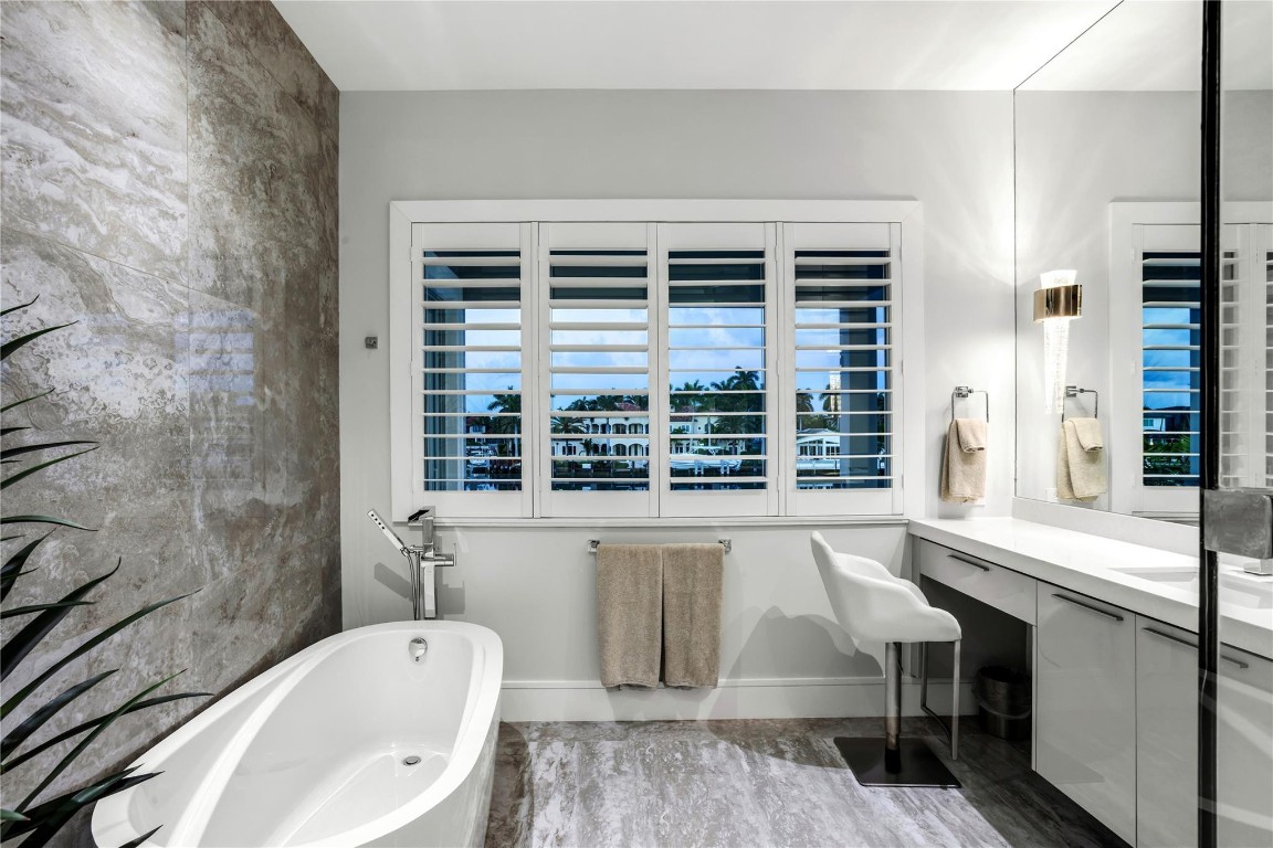 LAKE PLACID - Residential