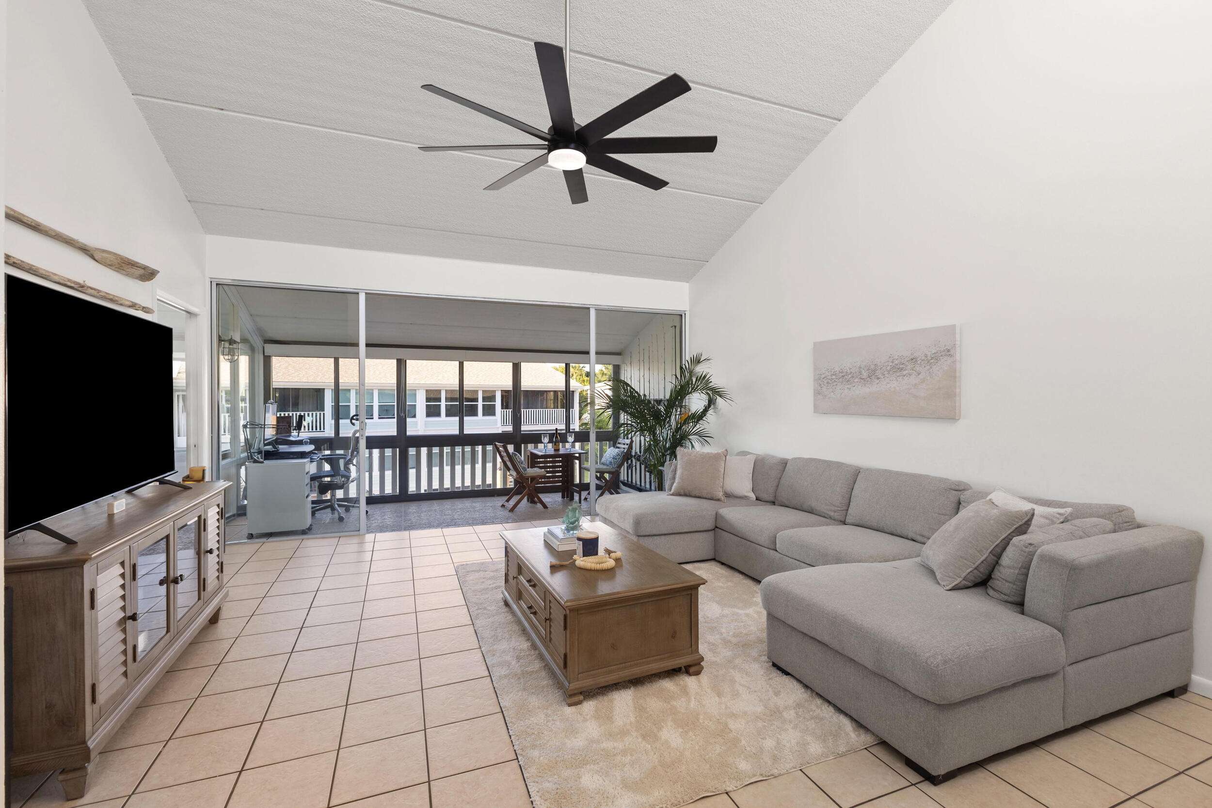 1456 NE Ocean Boulevard 9-202