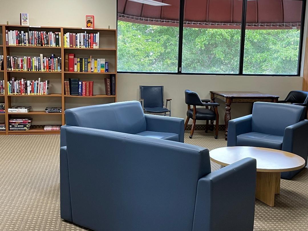 HOLLYBROOK GOLF & TENNIS - Residential