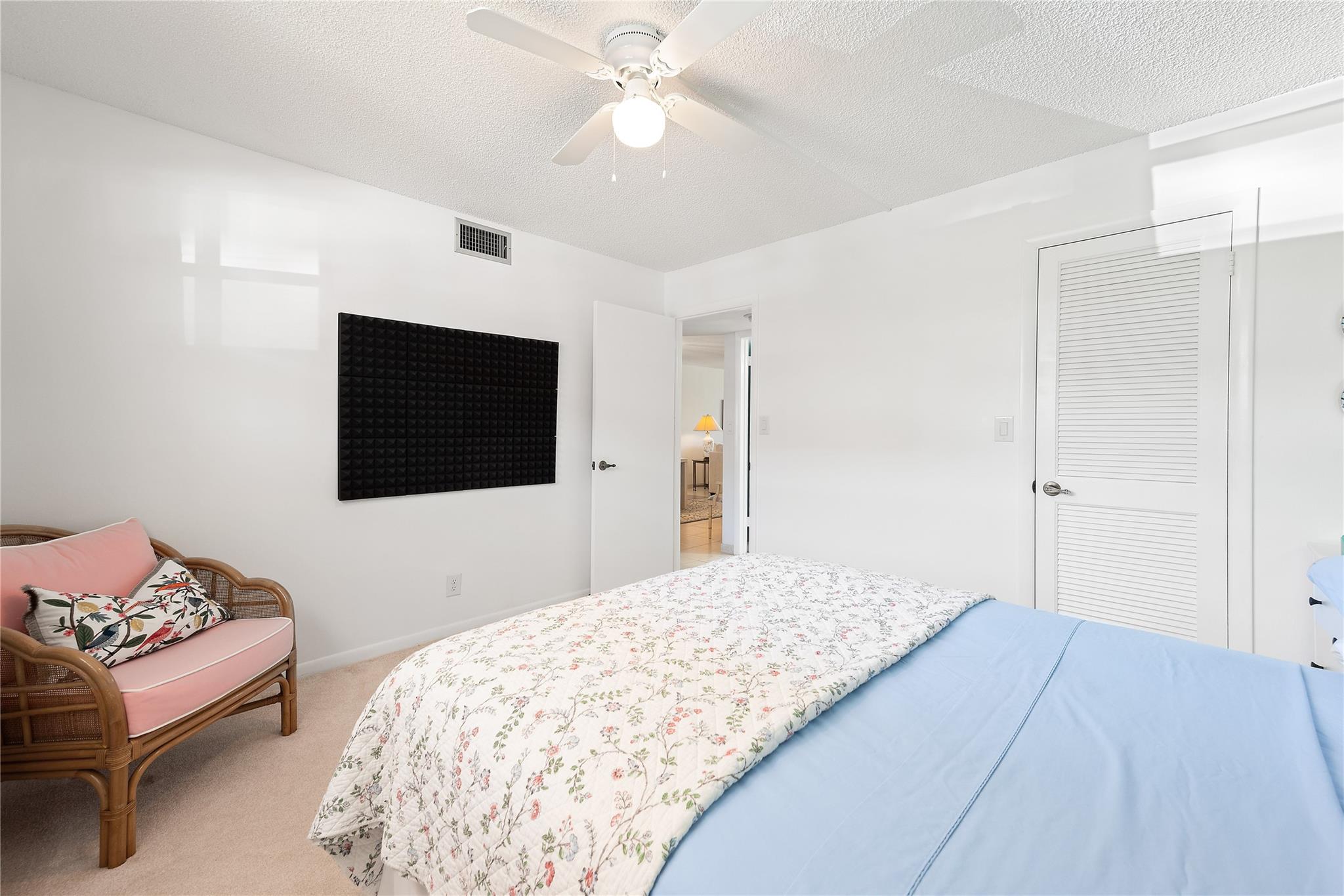 HOLLYBROOK GOLF & TENNIS - Residential