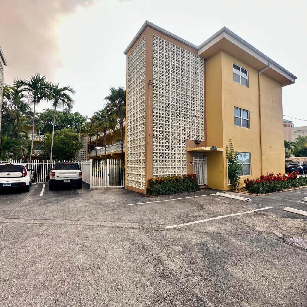 Photo of 815 Middle River Drive #110, Fort Lauderdale, FL 33304 (MLS # B26042822)