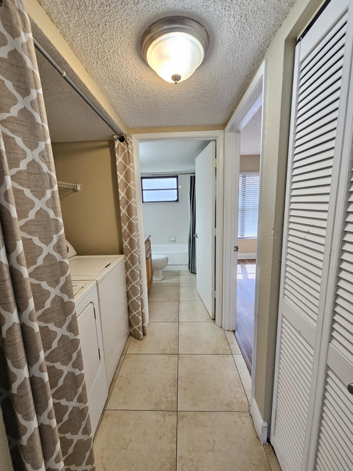 PALM BEACH PLACE CONDO - Residential Lease