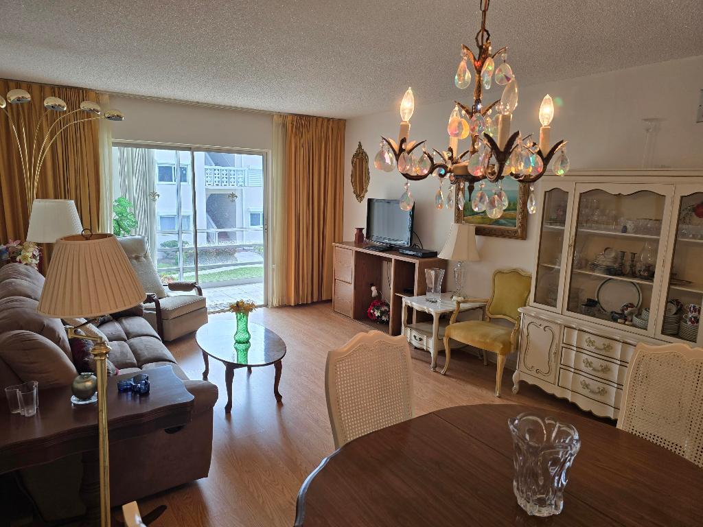 LAKE CLARKE GARDENS CONDO 8 - Residential