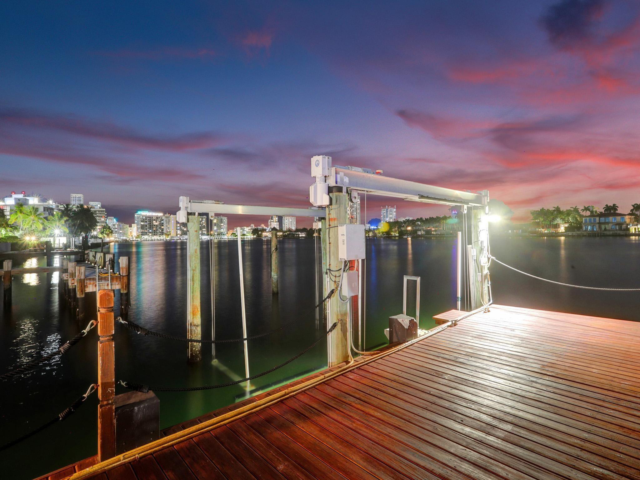 Ocean Side Sec Isle Norma - Residential