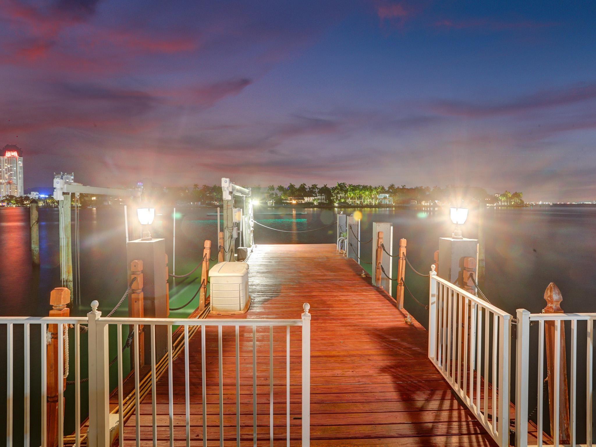 Ocean Side Sec Isle Norma - Residential