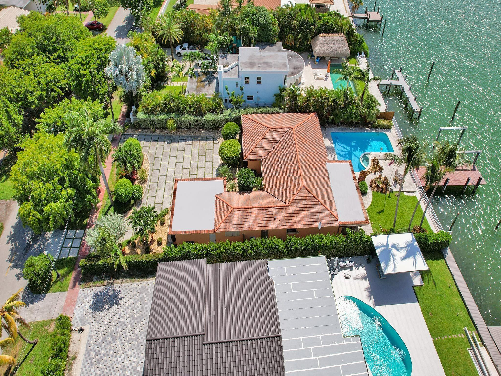 Ocean Side Sec Isle Norma - Residential