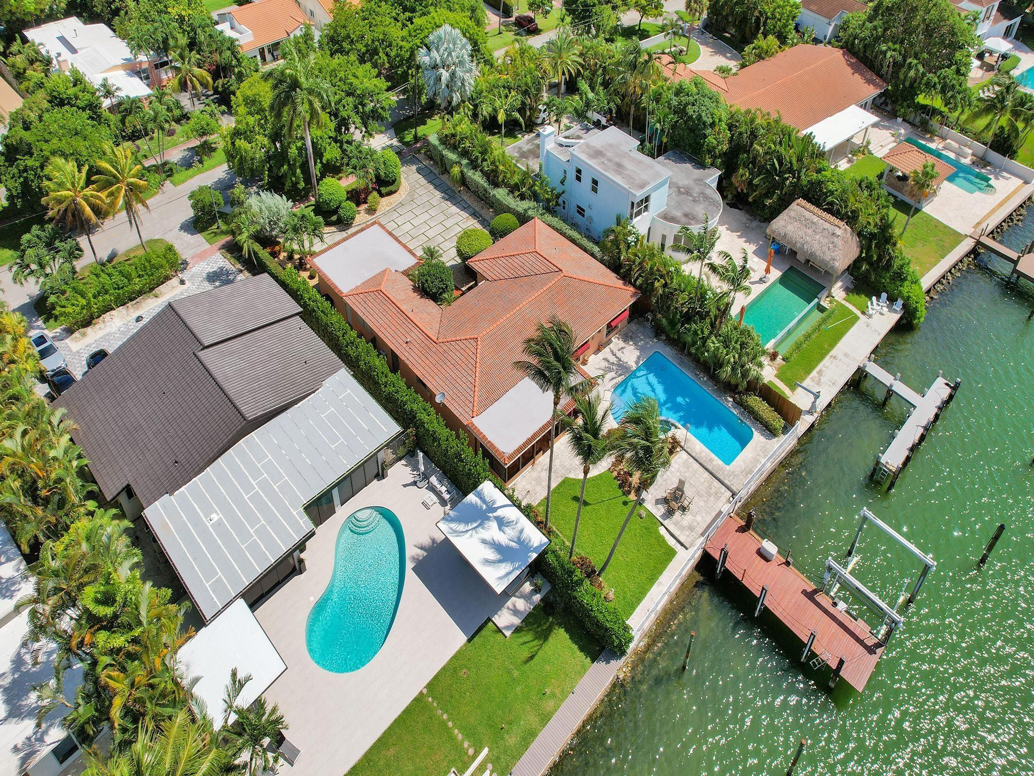 Ocean Side Sec Isle Norma - Residential