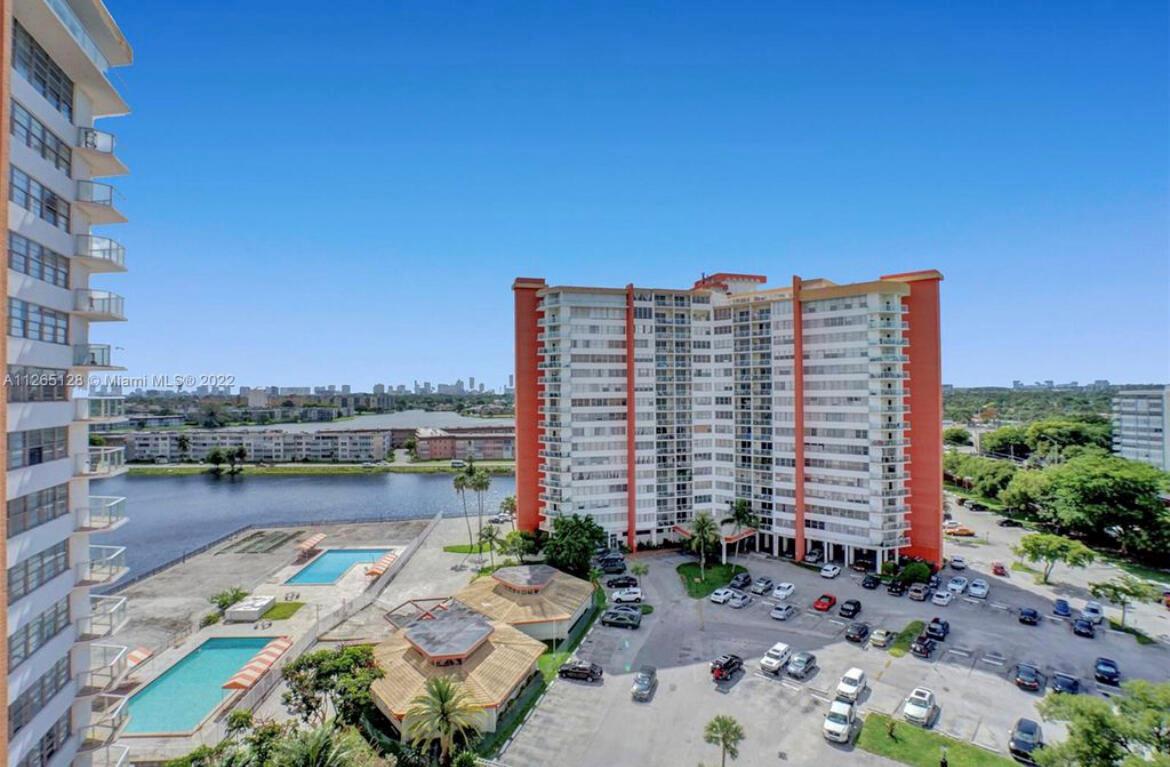 1301 NE Miami Gardens Drive 1103w