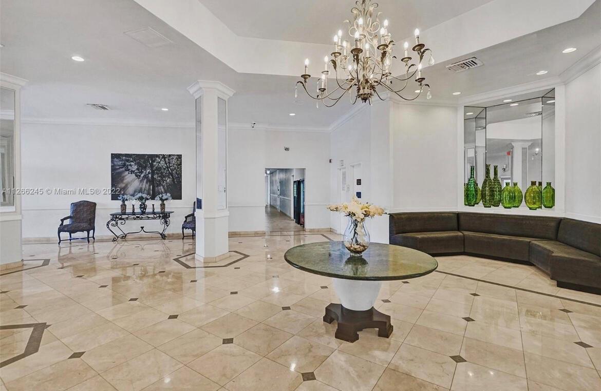 1301 NE Miami Gardens Drive 1103w