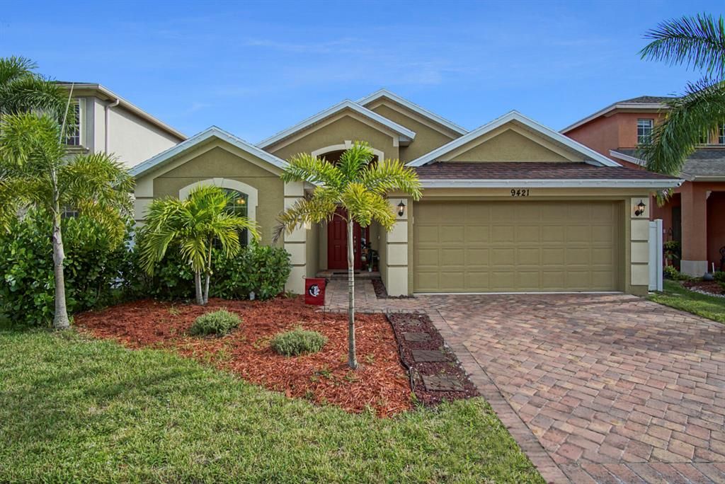 Photo of 9421 Portside Drive Dr, Fort Pierce, FL 34945 (MLS # R10745071)