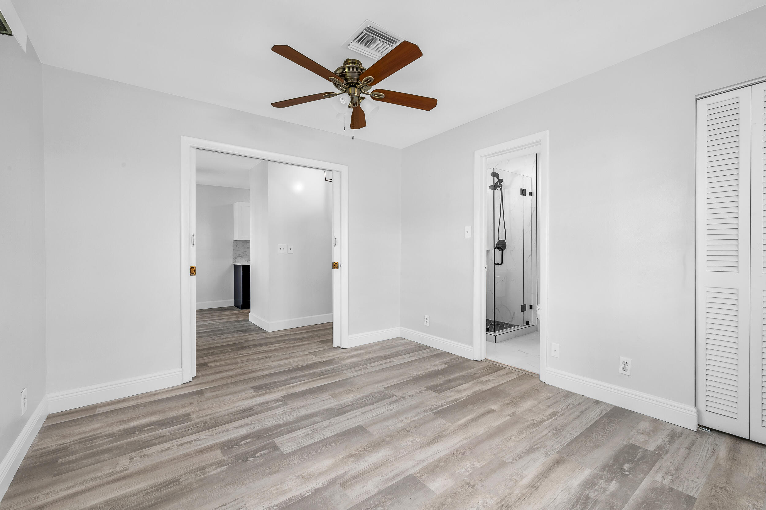 PALM GREENS AT VILLA DEL RAY CONDO II - Residential Lease