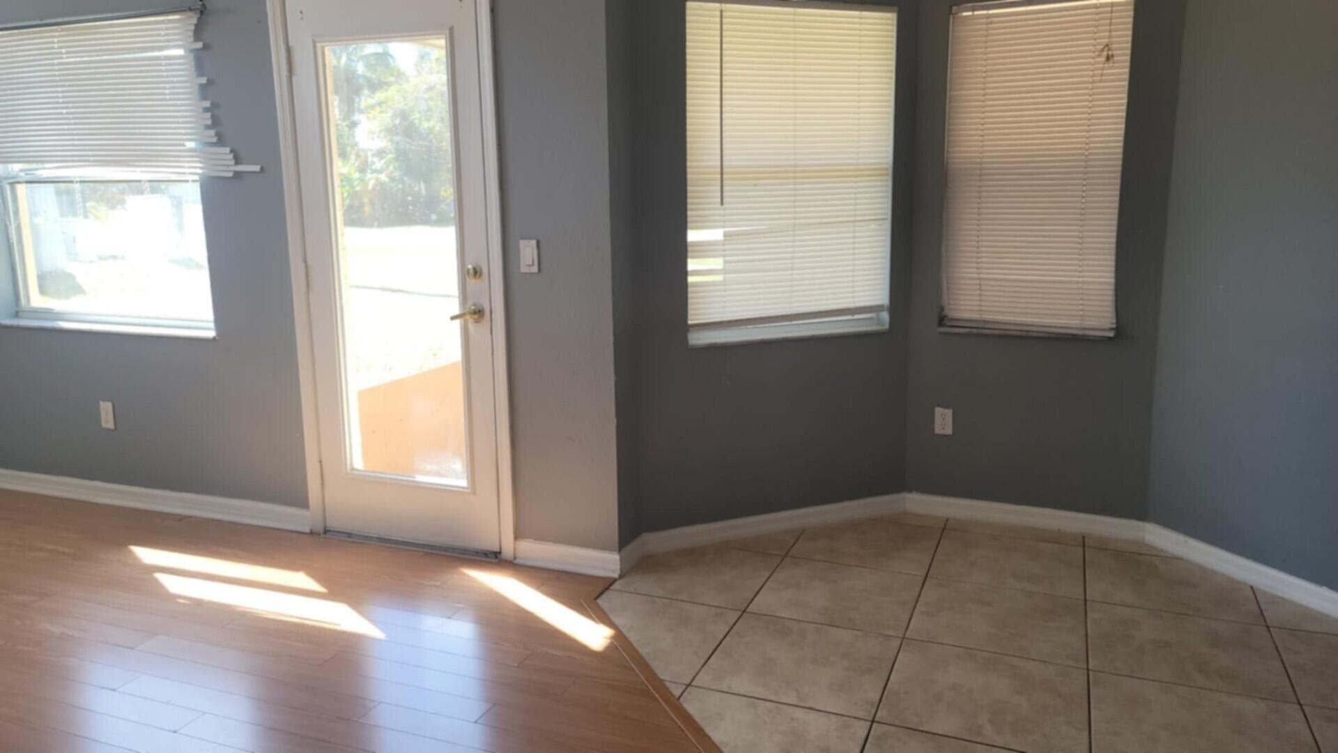 PORT ST LUCIE SECTION 9 - Residential