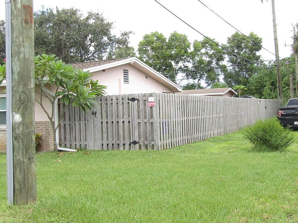 Photo of 2383 SE Washington Street, Stuart, FL 34997 (MLS # R11014302)