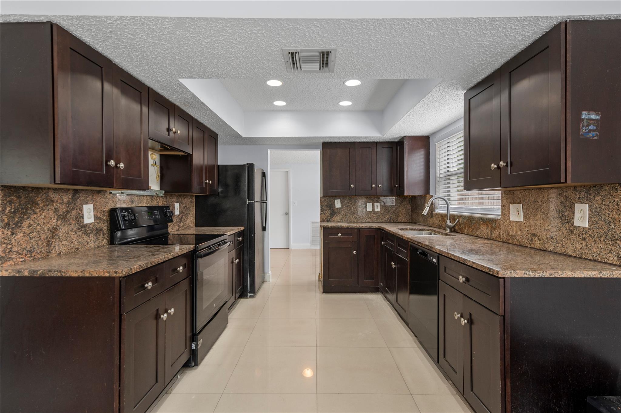 Kimberly Village Sec Thre - Residential Lease