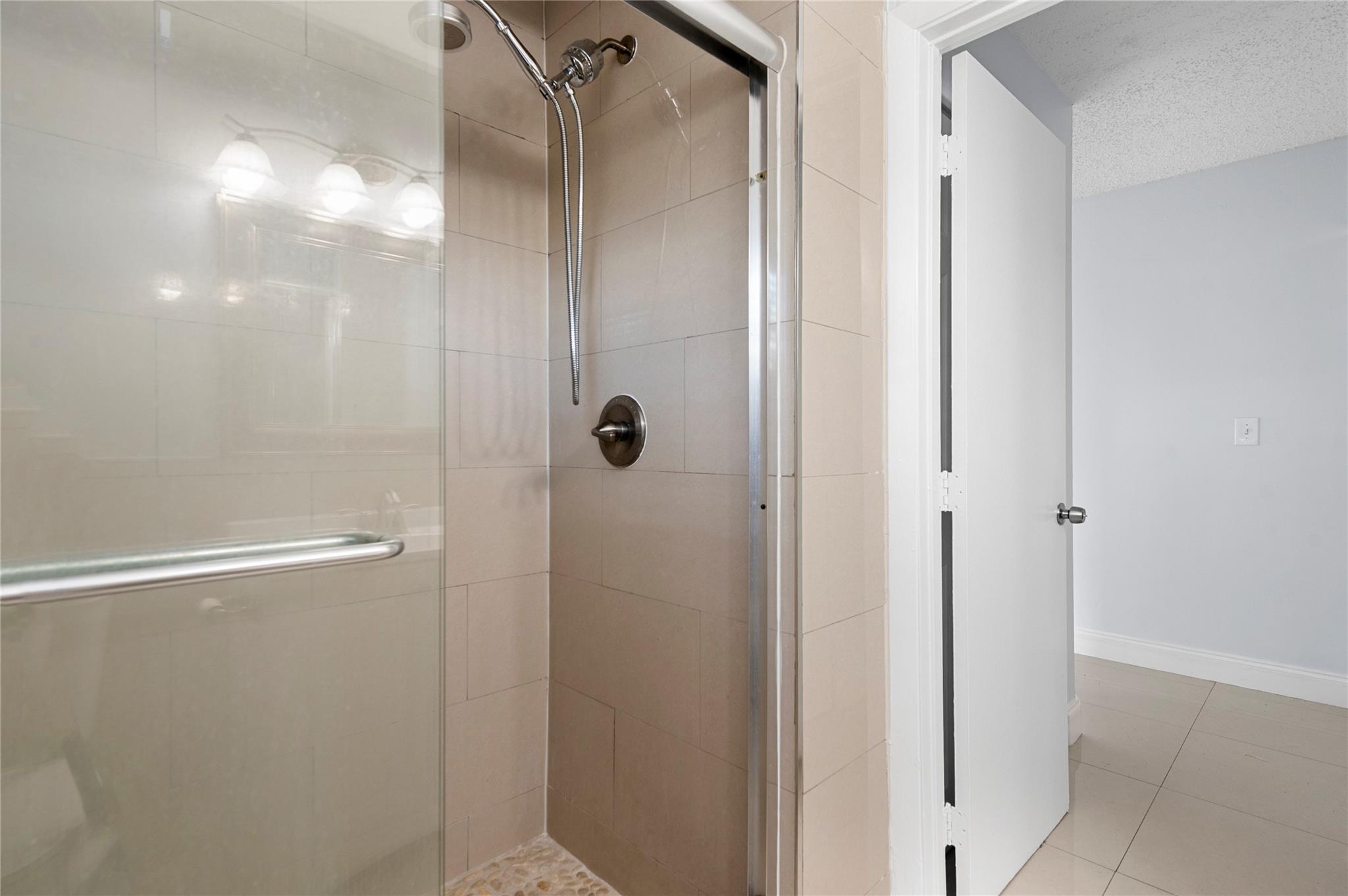 Kimberly Village Sec Thre - Residential Lease