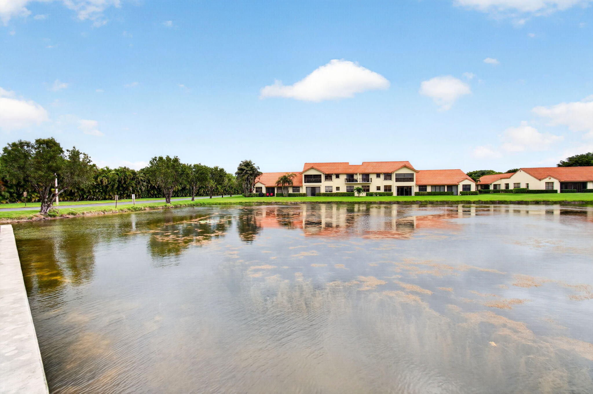 HARBOURS AT ABERDEEN CONDO - Residential