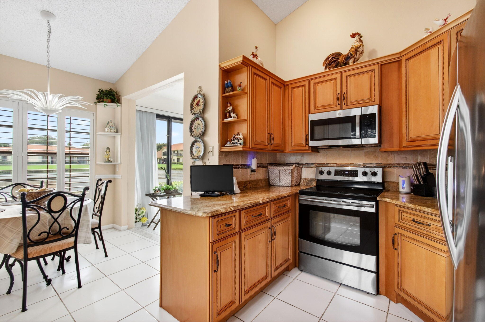 HARBOURS AT ABERDEEN CONDO - Residential