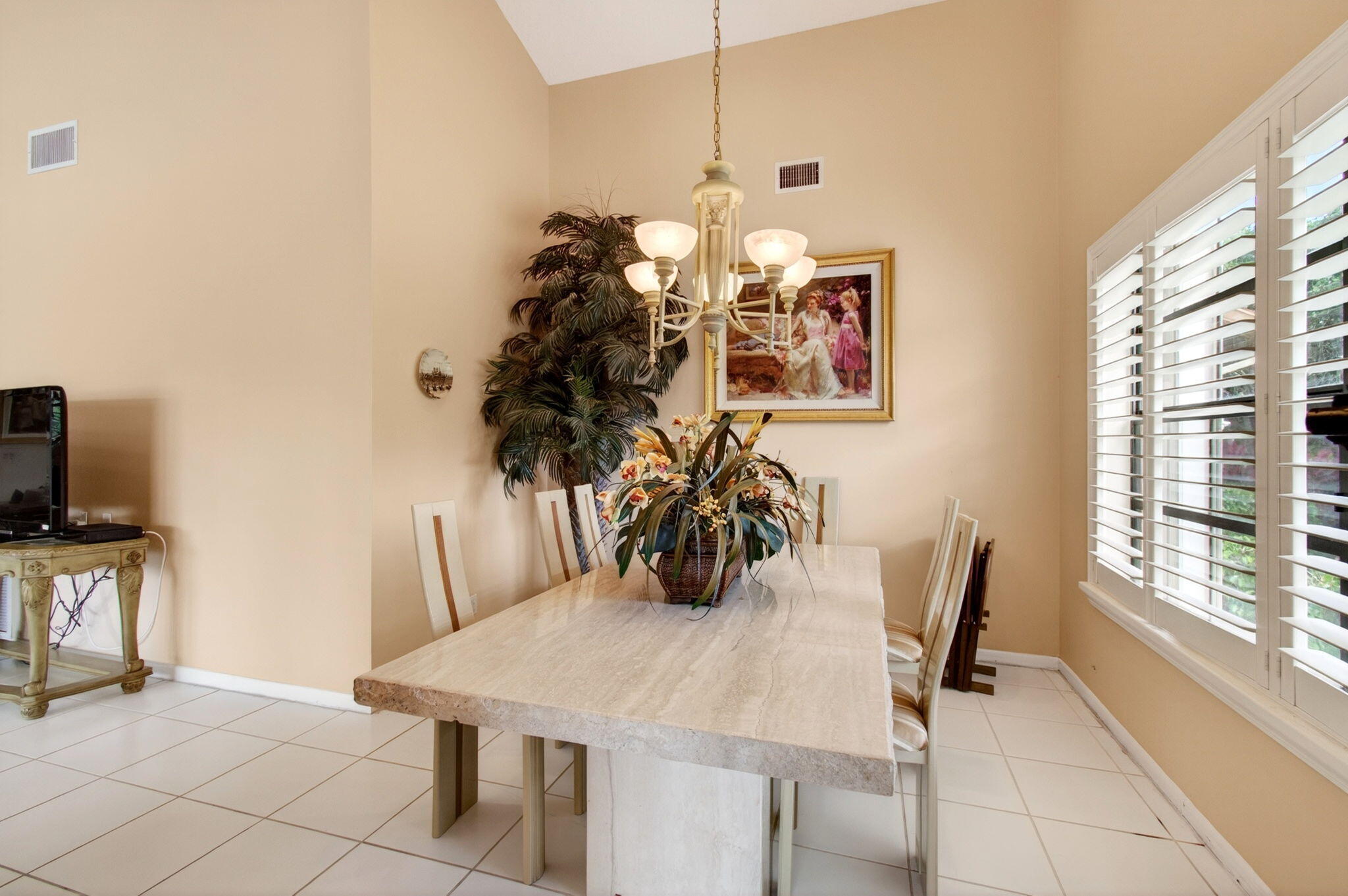 HARBOURS AT ABERDEEN CONDO - Residential