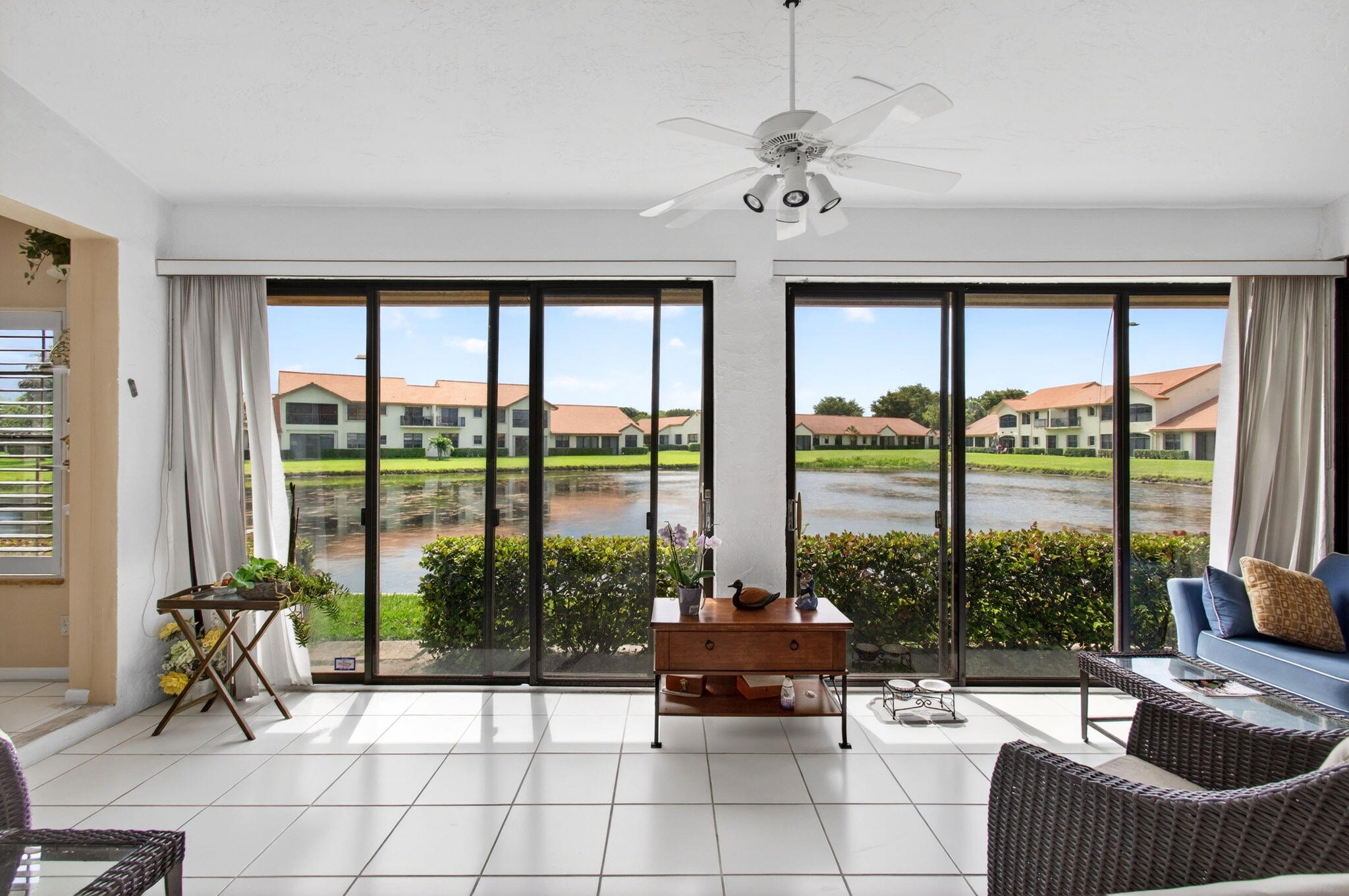 HARBOURS AT ABERDEEN CONDO - Residential