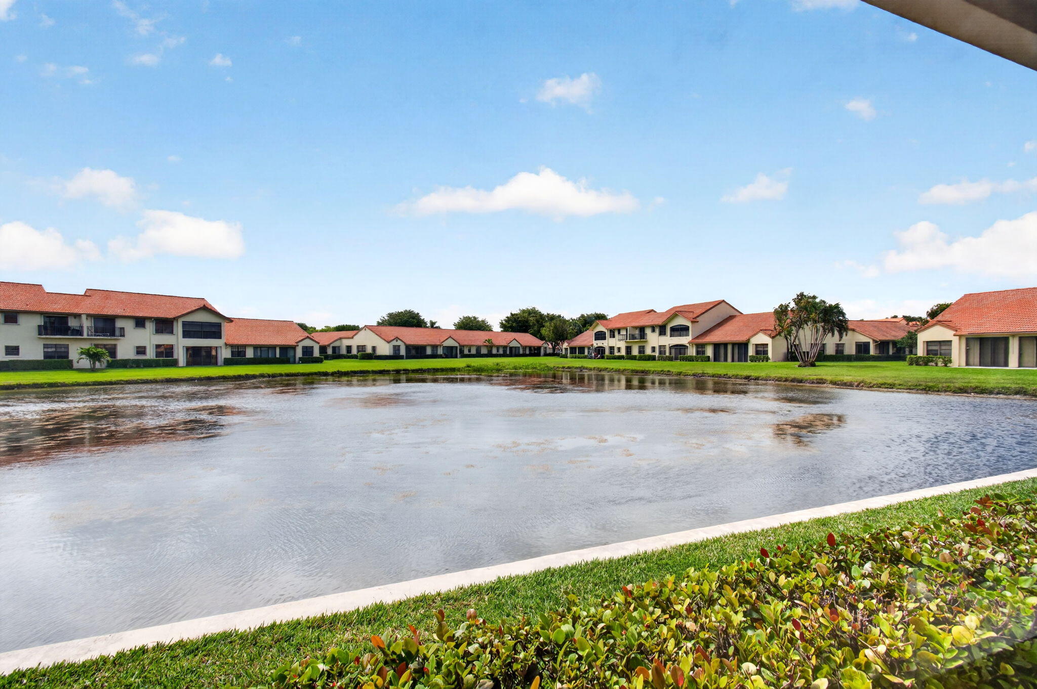 HARBOURS AT ABERDEEN CONDO - Residential