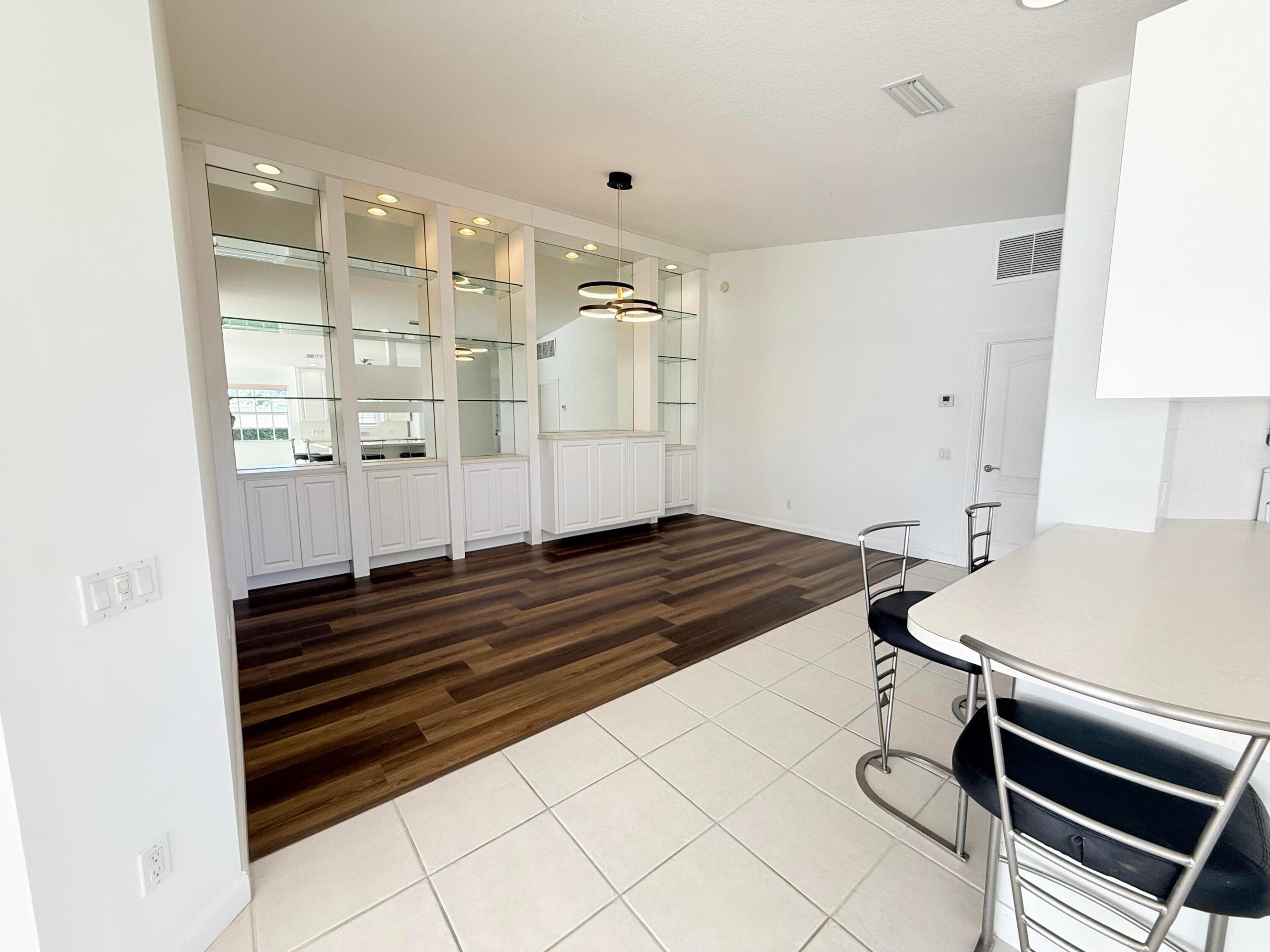 VILLAGEWALK OF WELLINGTON 3A - Residential Lease