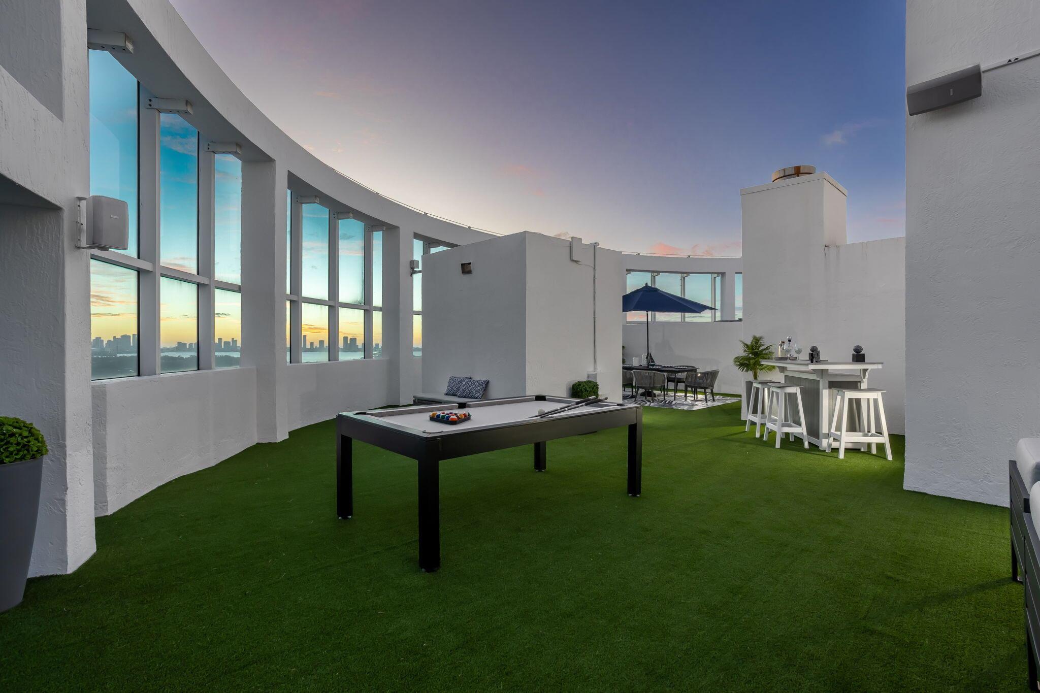 MOSAIC ON MIAMI BEACH CON - Residential