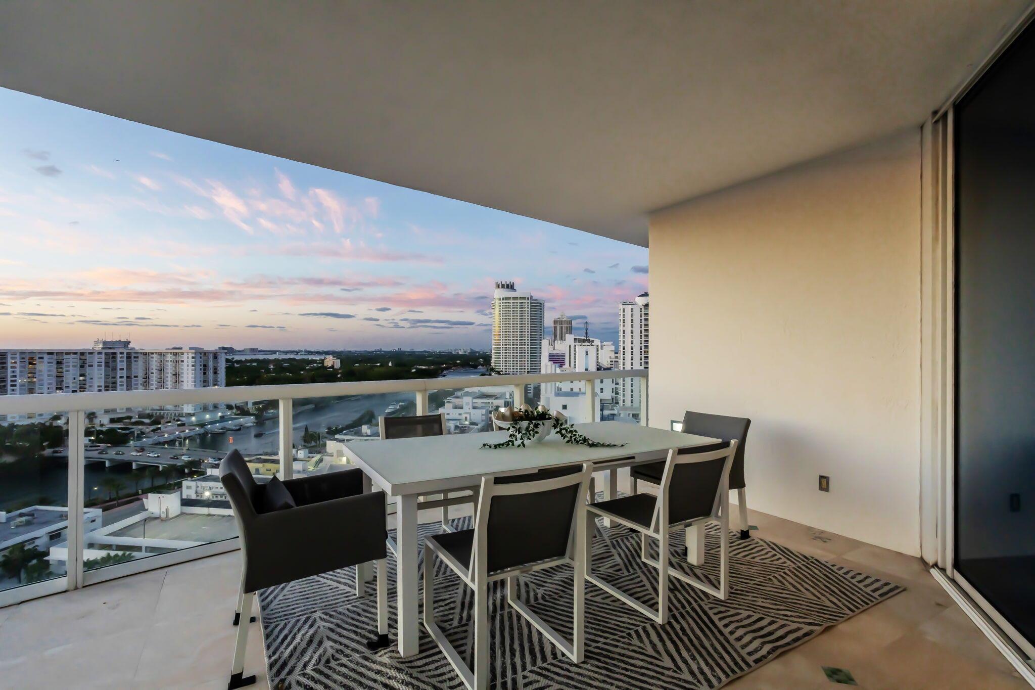 MOSAIC ON MIAMI BEACH CON - Residential