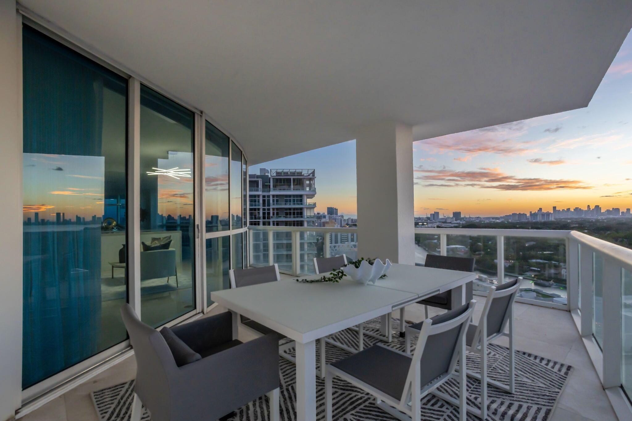 MOSAIC ON MIAMI BEACH CON - Residential