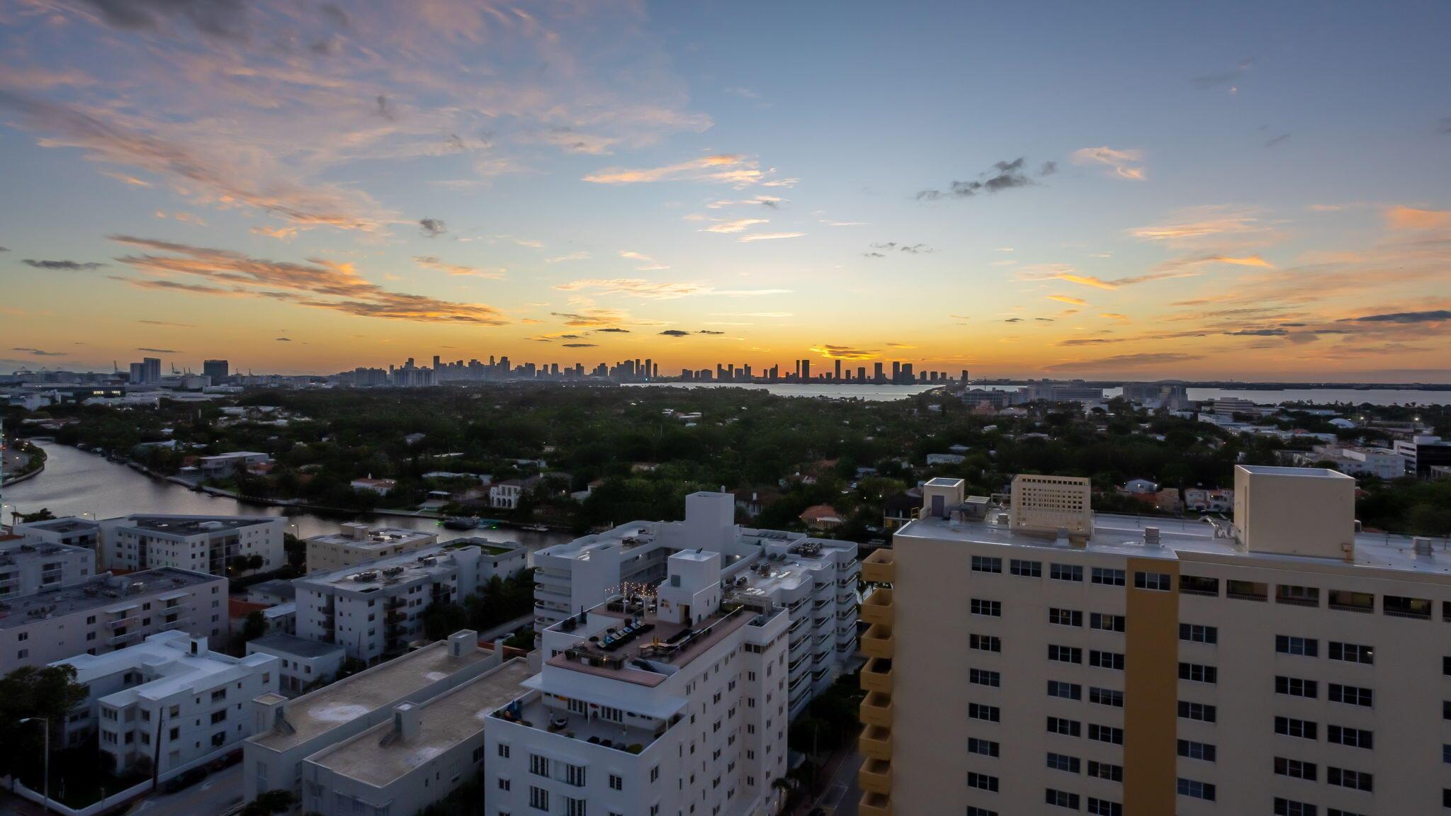 MOSAIC ON MIAMI BEACH CON - Residential
